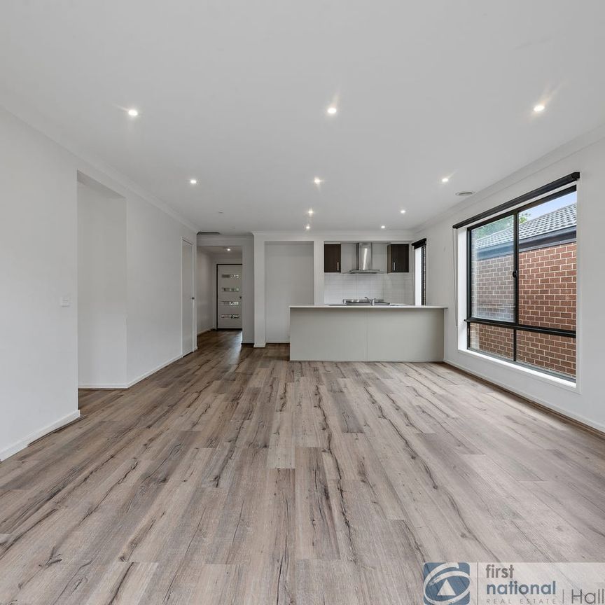 Beautiful Family Home….. - Photo 1