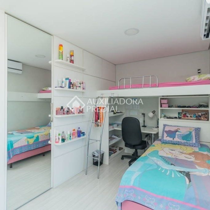 Casa com 4 quartos e 362m² para alugar em Jardim Leopoldina, Porto Alegre. - Photo 1