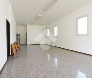 5 locali in affitto - Photo 3