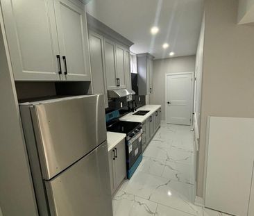 For Lease - 3311 Dwiggin Avenue, Mississauga, Ontario - Photo 3