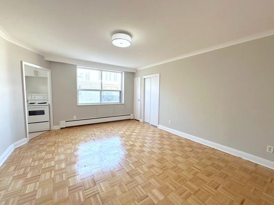 For Lease - 276 St Clair Avenue Unit# 402, Toronto, Ontario - Photo 1