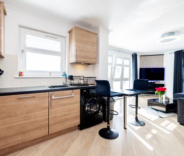 3 bedroom apartment to rent - Photo 4