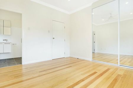 4 Allan Street, Wollongong - Photo 3