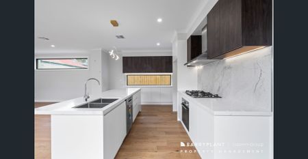 Brand New Spacious Townhome – Modern Living at Its Best! - Photo 4