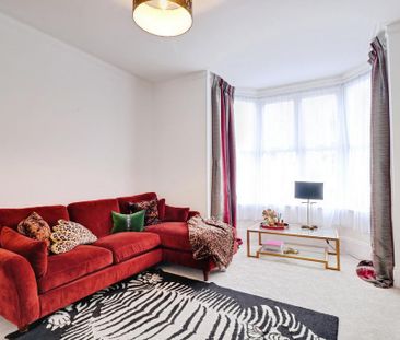 4 bedroom terraced house to rent - Photo 6