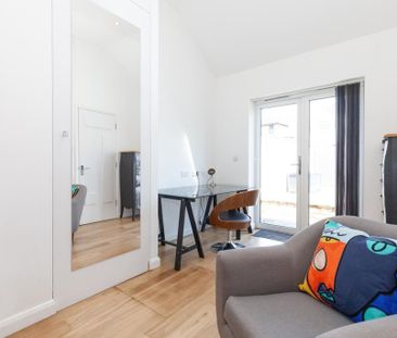 2 bedroom flat to rent - Photo 3