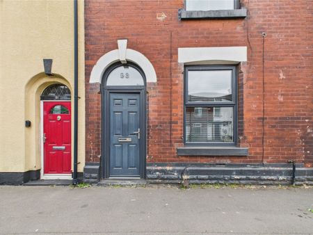 2 Bedroom - Photo 2