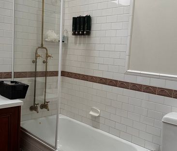 Port Melbourne - Photo 6