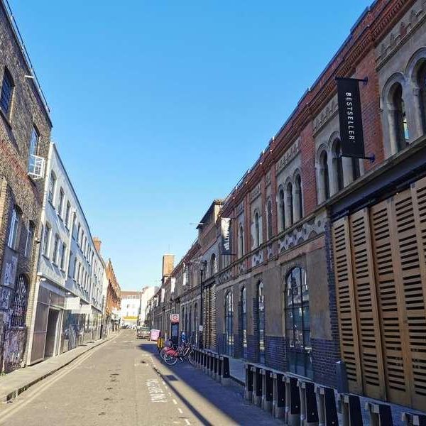 Fashion Street, Spitalfields, E1 - Photo 1