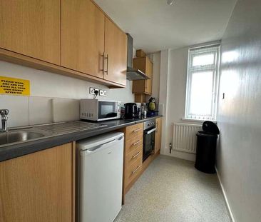 Fewster Square, Gateshead, NE10 - Photo 4