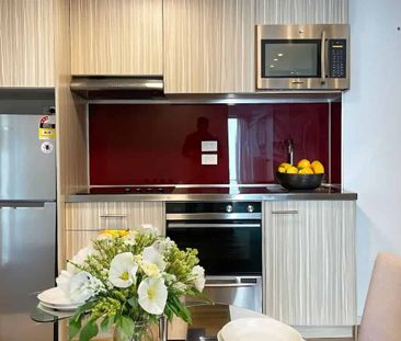 Modern Inner City Apartment - Photo 4