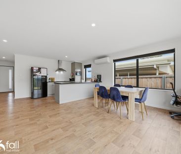 Modern Living - Photo 5