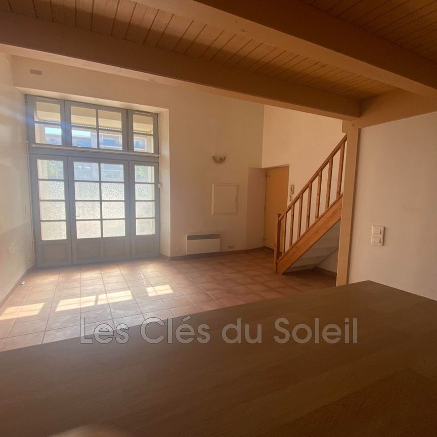 Location appartement 2 pièces 28 m² Brignoles - Photo 2