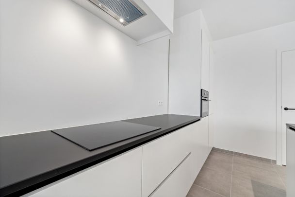 Energiezuinig Nieuwbouwappartement op wandelafstand van het centrum van Lokeren - Photo 1