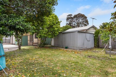 Spacious Living in a Prime West Footscray Location - Photo 5