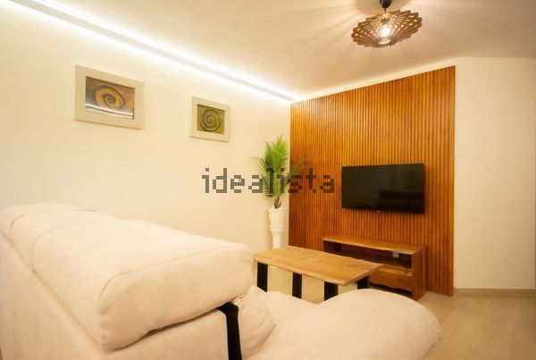 Alquiler de piso en Calle Huracán, 14 - Photo 1