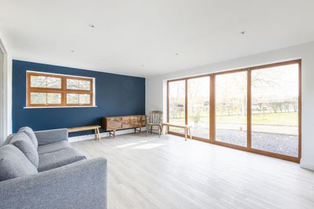 4 bedroom detached house to rent - Photo 5