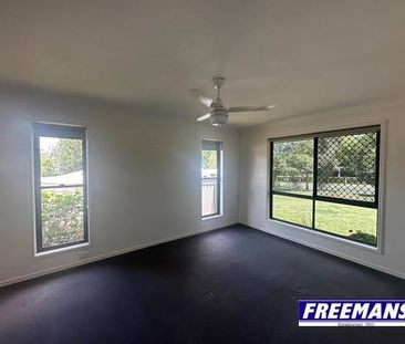 Quality 4 Bedroom Home - Photo 5