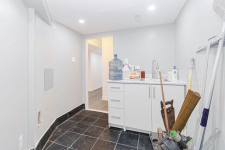 For Lease - 40 Olympia Cres Crescent, Brampton, Ontario - Photo 3