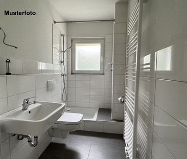 teilsanierte 1,5-Zimmer-Single-Wohnung! - Photo 1