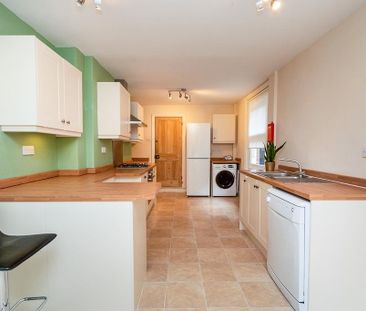 3 bedroom semi-detached house to rent - Photo 6