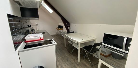 Location Appartement 1 pièce 19m² CHATEAUBRIANT 44110 - Photo 2