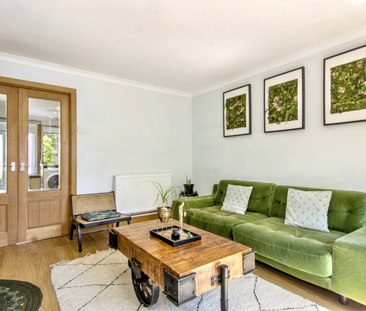 3 bedroom semi-detached house to rent - Photo 5