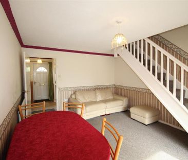 2 bedroom end of terrace house to rent - Photo 1