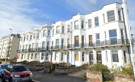 Brighton Road, Worthing, BN11 - Photo 4