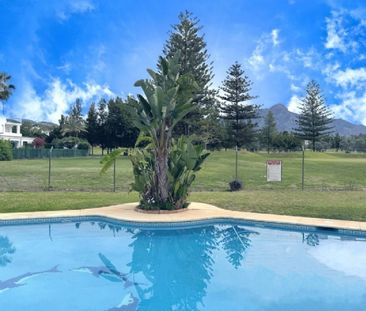 3 Bedroom Townhouse For Rent in Nueva Andalucía, Málaga - Photo 5