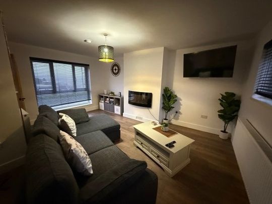 Maesyfelin, Llanelli, SA15 - Photo 1