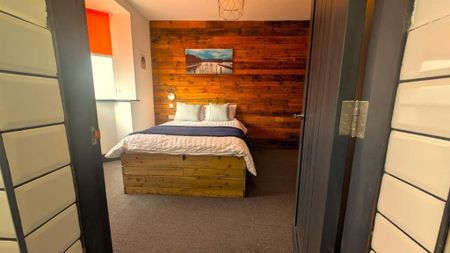 1 bedroom in a house share to rent - Photo 4