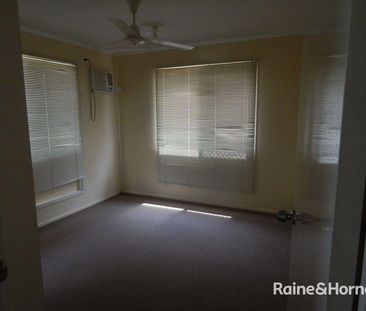 Airconditioned and Available to Rent - Photo 1