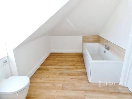 1 bedroom apartment to rent Crown Street, Eastbourne, East Sussex, BN21 - Photo 2