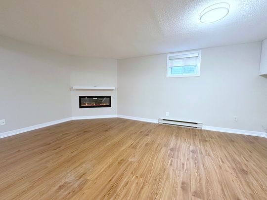 For Lease - 2605F Battleford Road, Mississauga, Ontario - Photo 1