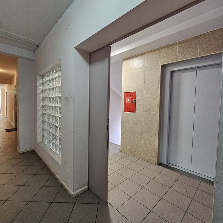 Dwupokojowe mieszkanie z zachodnią panoramą. - Zdjęcie 1