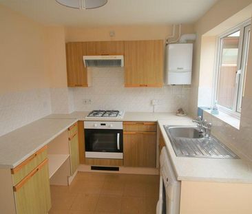 2 bedroom terraced house to rent - Photo 3