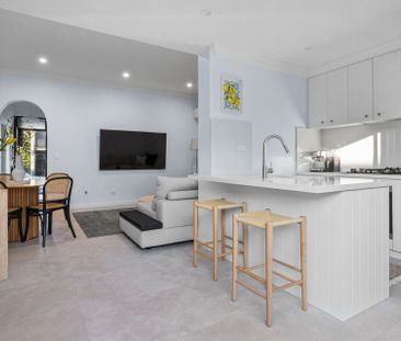 Charming 3 bedroom home 5 minute walk to Sydenham Metro/Train Stations - Photo 5