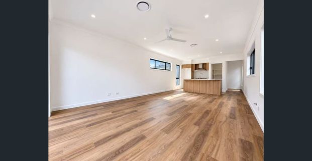 Brand New 5 Bedrooms House For Lease - Photo 1