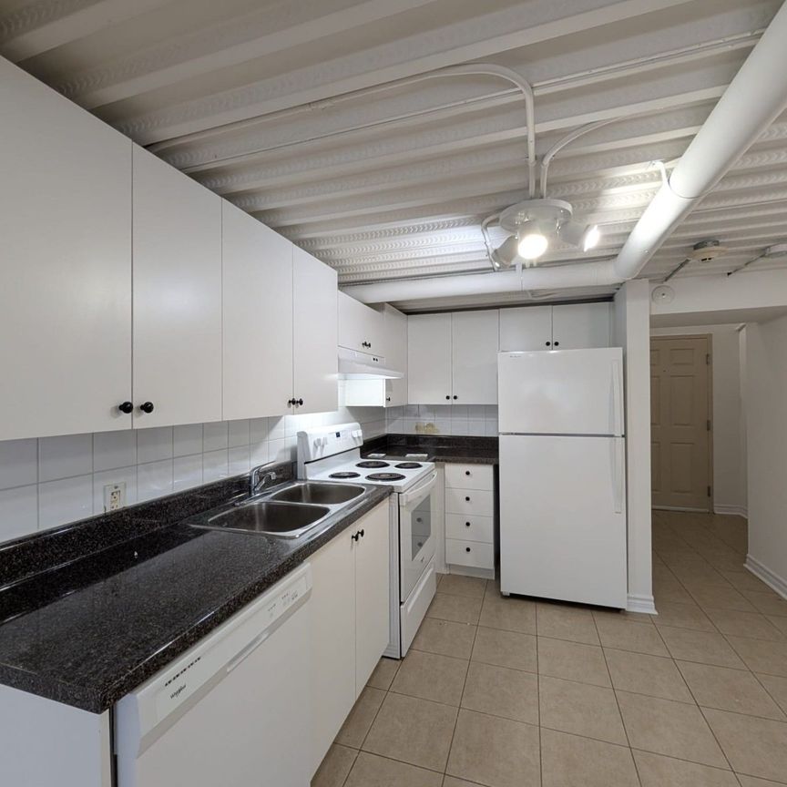 For Lease - 806 Lansdowne Avenue Unit# 505, Toronto, Ontario - Photo 1