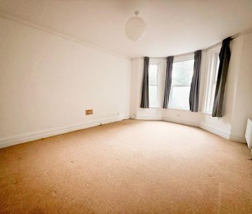 1 bedroom ground floor flat to rent - Photo 2