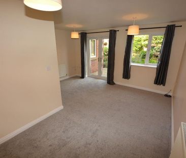 2 bedroom terraced house to rent - Photo 3