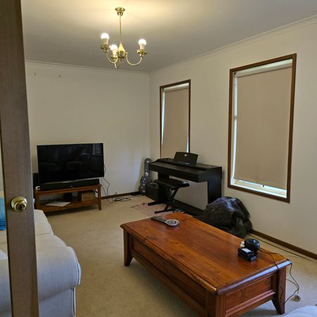 Narre Warren - Photo 2