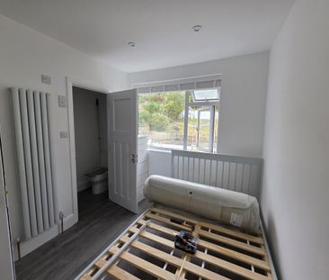 6 bedroom semi-detached house to rent - Photo 3