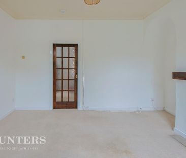 3 bedroom House To Let - Photo 4
