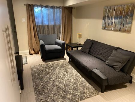 For Lease - 1547 Kingston Road Unit# Rear, Toronto, Ontario - Photo 4