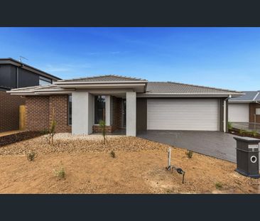 6 Trentino Grove, Fraser Rise, Vic 3336 - Photo 1