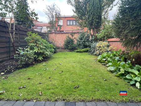 Gelijkvloersappartement met één slaapkamer, prachtige tuin en grote kelder - Photo 5