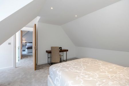 Saddle Yard, Mayfair, London, W1J - Photo 2