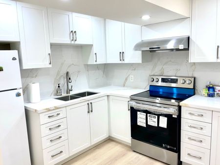 For Lease - 15 Leyburn Avenue, Richmond Hill, Ontario - Photo 5